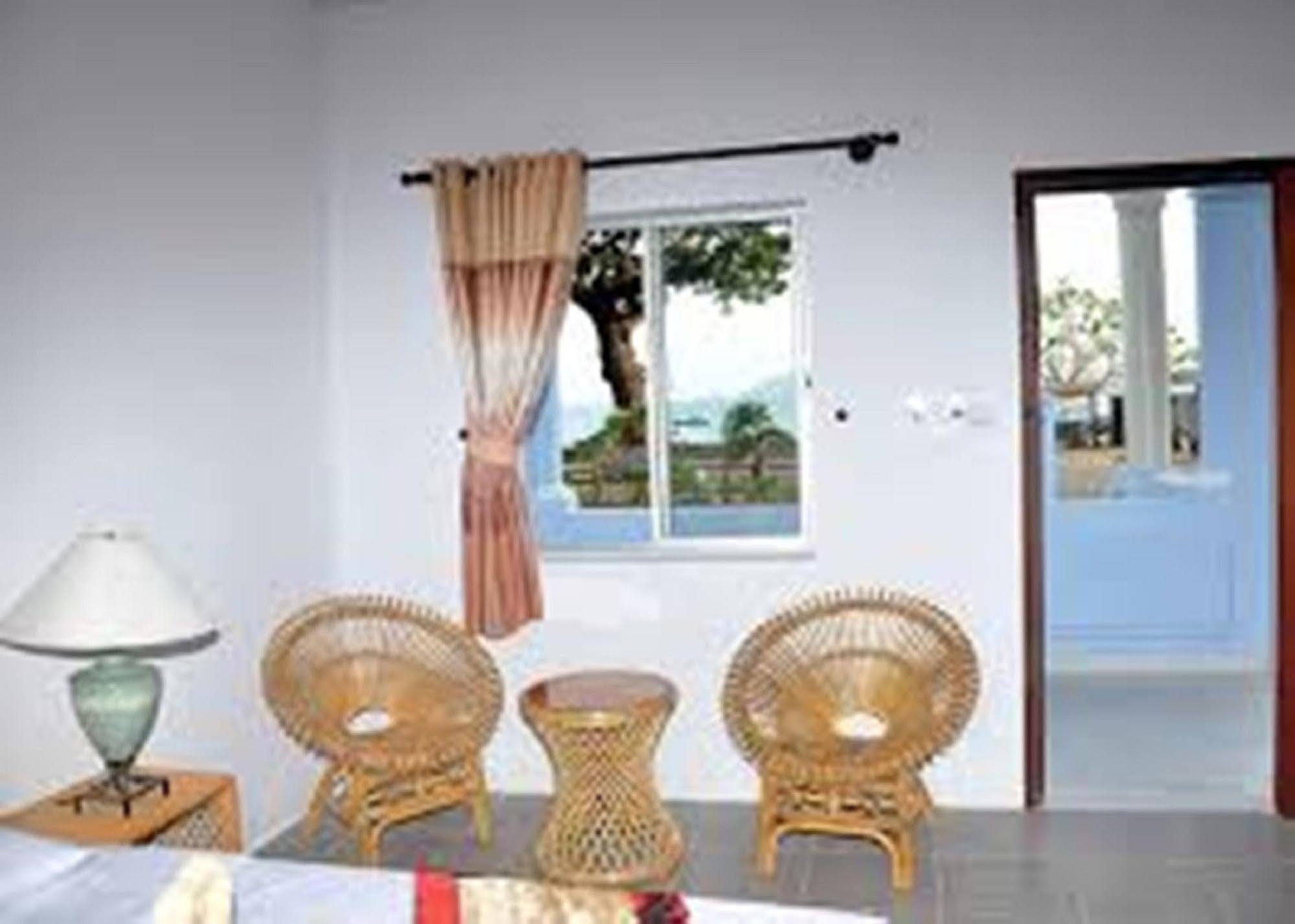 Phi Yen Hotel Chi Khu Co Ong Екстериор снимка