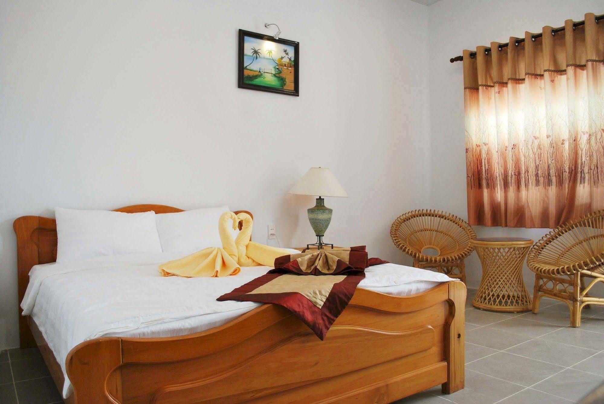 Phi Yen Hotel Chi Khu Co Ong Екстериор снимка